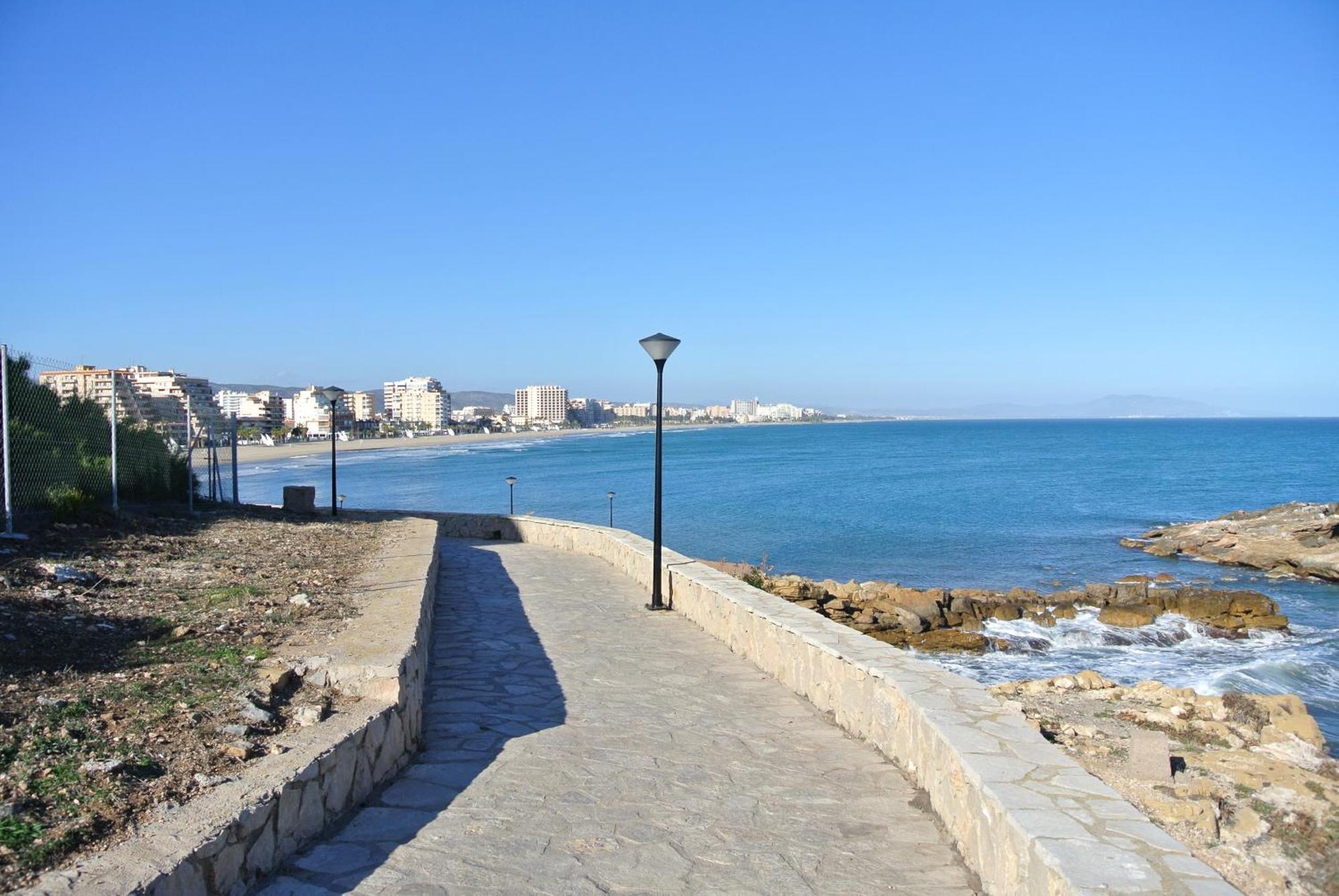 Apartamentos Danesp-Playa De Les Amplaries Marina Dor- Frontales Al Mar Оропеса дел Мар Екстериор снимка