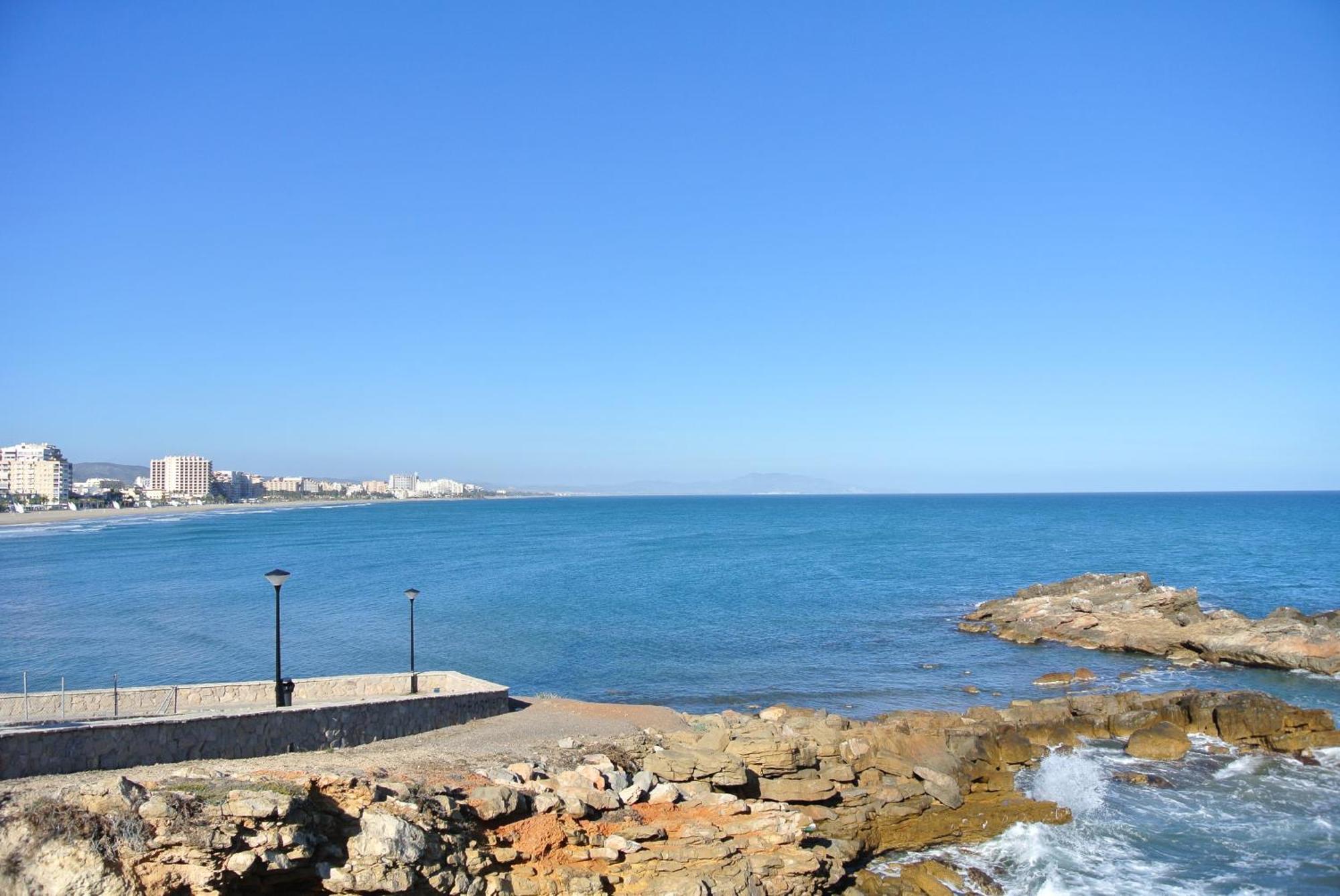 Apartamentos Danesp-Playa De Les Amplaries Marina Dor- Frontales Al Mar Оропеса дел Мар Екстериор снимка